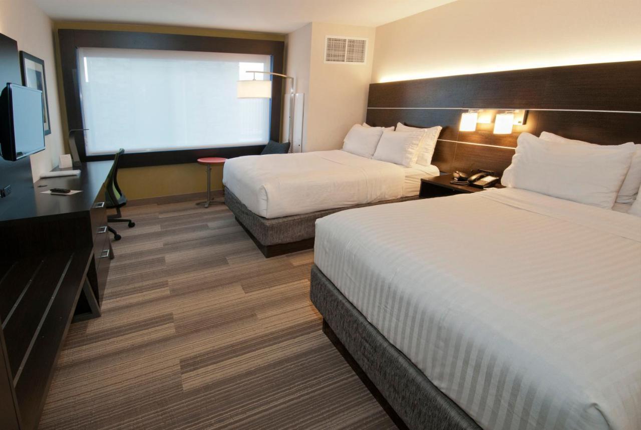 Holiday Inn Express & Suites Johnstown By Ihg Esterno foto