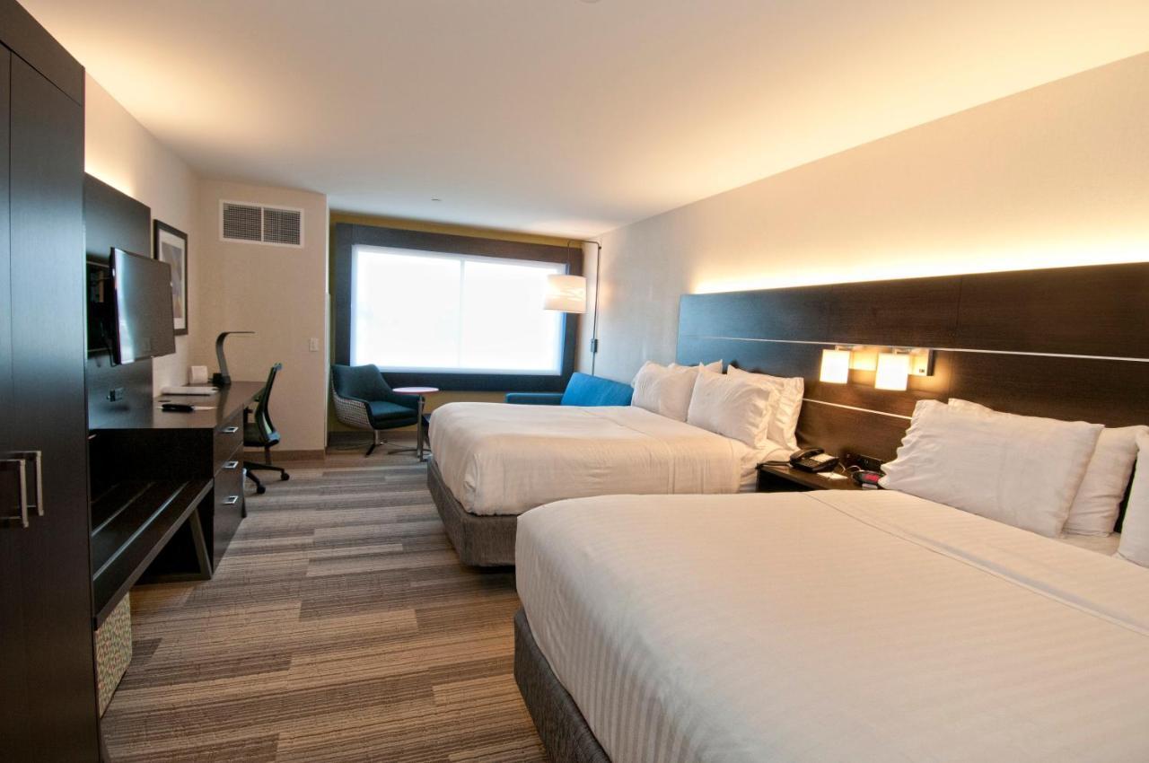 Holiday Inn Express & Suites Johnstown By Ihg Esterno foto