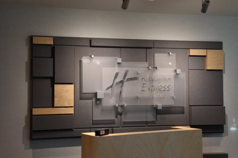 Holiday Inn Express & Suites Johnstown By Ihg Esterno foto